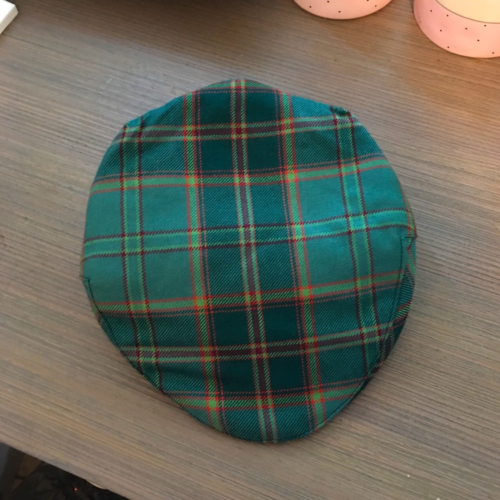 Lochcarron 100% New Wool Blackwatch Tartan Flat Cap Hat